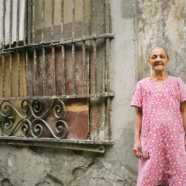 Old Woman, Havana, Cuba, 1999 ©Cyndie Burkhardt.